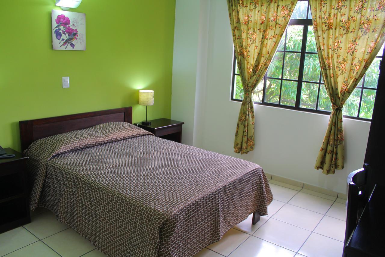 Hostal De Asturias San Salvador Ngoại thất bức ảnh